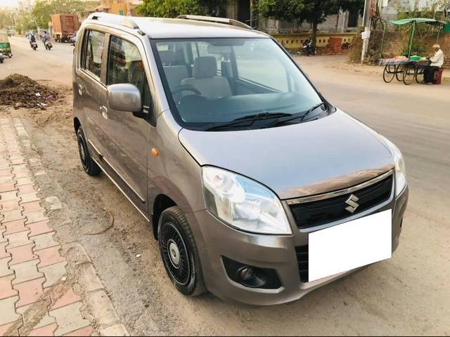 https://images10.gaadi.com/usedcar_image/4512723/original/processed_7ddf012232de657efee6954be1d388ba.jpg?imwidth=6400