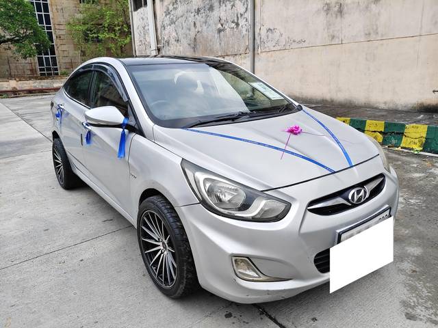https://images10.gaadi.com/usedcar_image/4512724/original/processed_0813dc33ff54fe09194d539215202f56.jpg?imwidth=6400