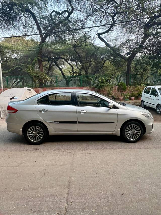 https://images10.gaadi.com/usedcar_image/4512732/original/processed_1e8d212c2aafafd96cd001bc0504e336.jpeg?imwidth=6401