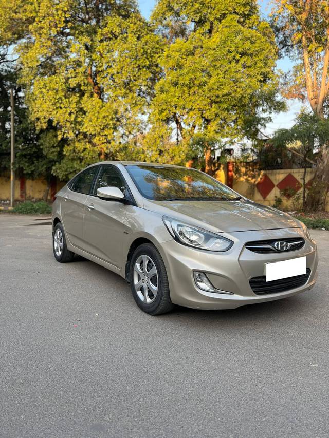 https://images10.gaadi.com/usedcar_image/4512736/original/processed_61f8455162572e813d2237e7a8590d4f.jpeg?imwidth=6400