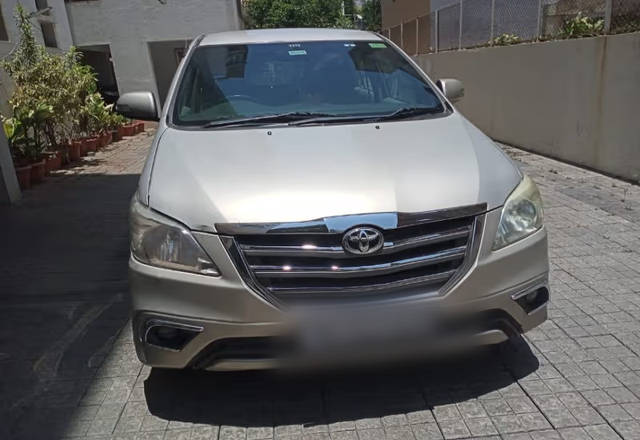 https://images10.gaadi.com/usedcar_image/4512738/original/90cacb8c-20a4-423e-8b9a-c99759592575.?imwidth=6400