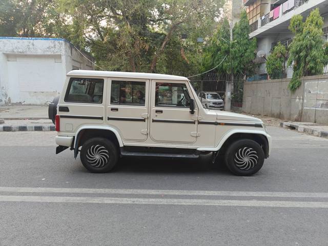 https://images10.gaadi.com/usedcar_image/4512741/original/9b882eb1cb376657c2988a6980c08929.jpg?imwidth=6401