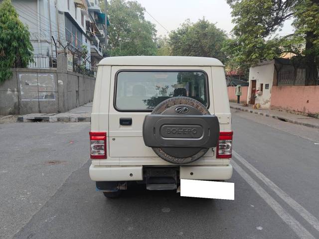 https://images10.gaadi.com/usedcar_image/4512741/original/processed_d2a00f195b6150cbdc8fac1902048809.jpg?imwidth=6402