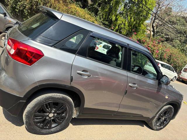 https://images10.gaadi.com/usedcar_image/4512750/original/processed_a8f3b5c821b16aba6147a008a92da49d.jpeg?imwidth=6401