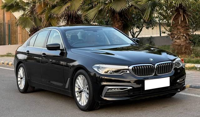 https://images10.gaadi.com/usedcar_image/4512769/original/processed_7bc6185d1e7b607e94f1342917f7ea22.jpeg?imwidth=6400