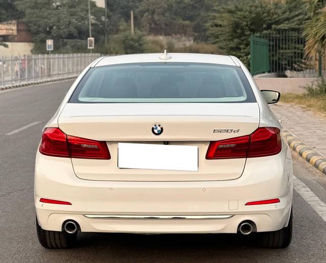 https://images10.gaadi.com/usedcar_image/4512776/original/processed_2a151bc05f39974bb1e13505a352753d.jpeg?imwidth=6402