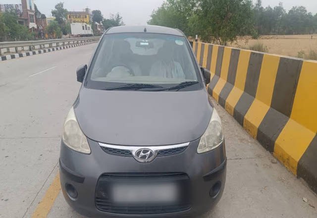 https://images10.gaadi.com/usedcar_image/4512779/original/be076593-7ca6-4273-b576-29738ad1da12.?imwidth=6400