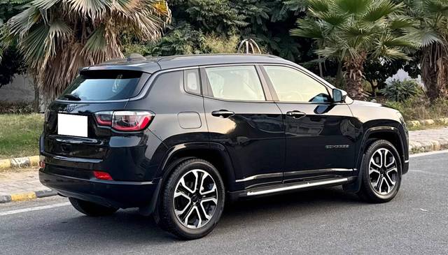 https://images10.gaadi.com/usedcar_image/4512827/original/processed_9b5938547ac0d9097f0747334e4c0060.jpeg?imwidth=6402