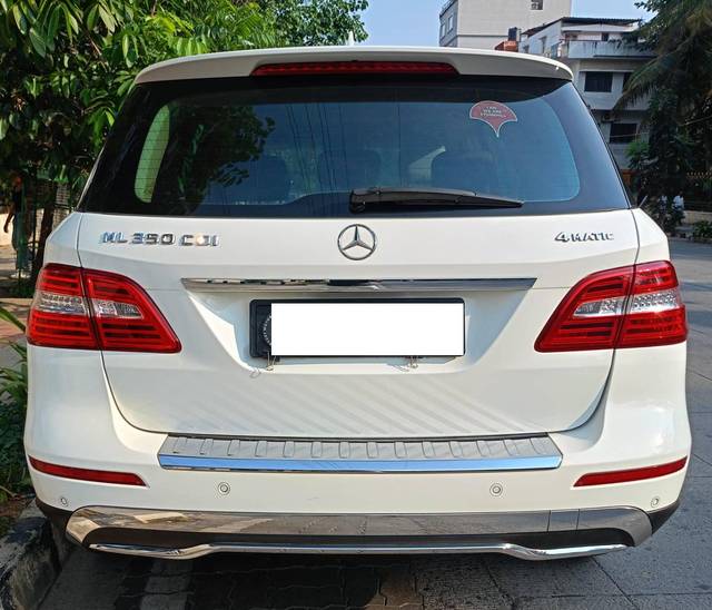 https://images10.gaadi.com/usedcar_image/4512830/original/processed_d9b8cd450e4ac3de48d1e9de62d83293.jpeg?imwidth=6402