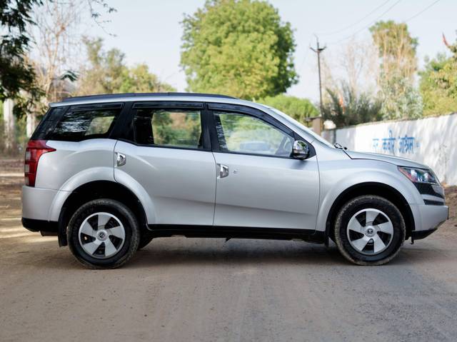 https://images10.gaadi.com/usedcar_image/4512837/original/processed_5ef2cd0e2f89489206d83367dc3a0c69.jpg?imwidth=6401