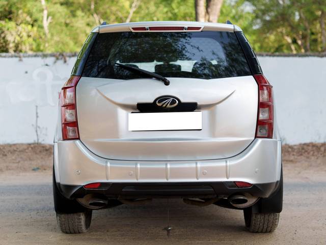 https://images10.gaadi.com/usedcar_image/4512837/original/processed_c090381e007988d1c5f326aab8382dd6.jpg?imwidth=6402