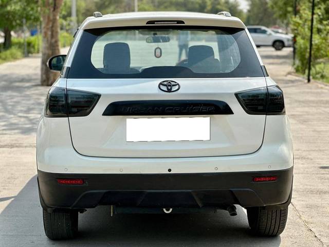 https://images10.gaadi.com/usedcar_image/4512849/original/processed_48703435f9941239e89e0e5b798756cc.jpg?imwidth=6402