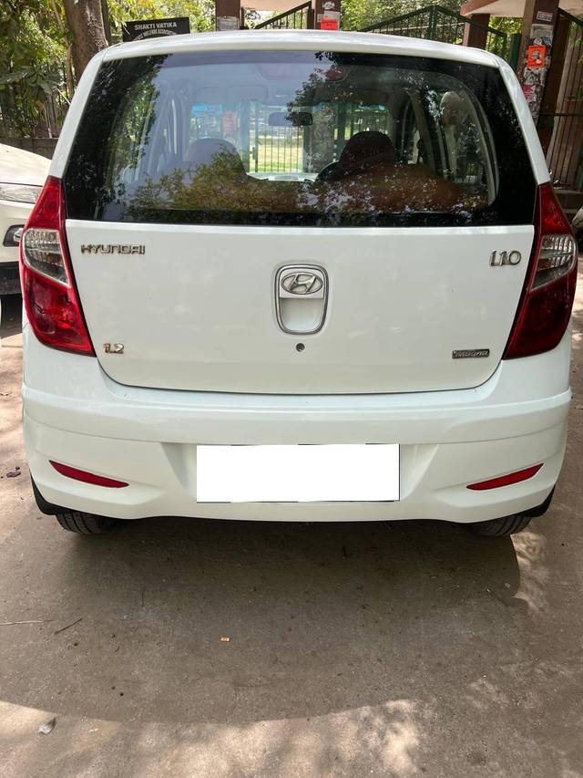 https://images10.gaadi.com/usedcar_image/4512865/original/processed_aa3a890c3fd20a750b105418455e19a6.jpg?imwidth=6401