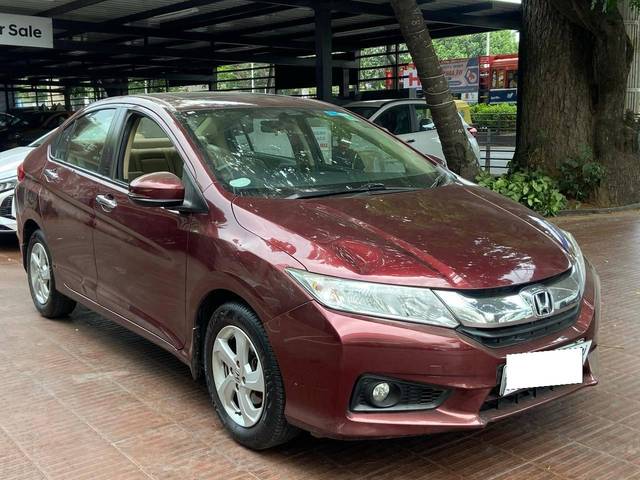 https://images10.gaadi.com/usedcar_image/4512876/original/processed_10aee5d3457a615e371d7ad5c5f67aa8.jpg?imwidth=6400