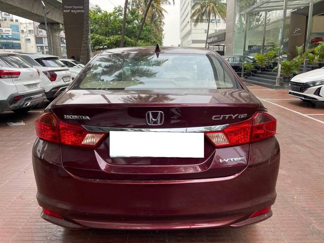 https://images10.gaadi.com/usedcar_image/4512876/original/processed_e6c8b8b64206f61472a082203cb952c5.jpg?imwidth=6401