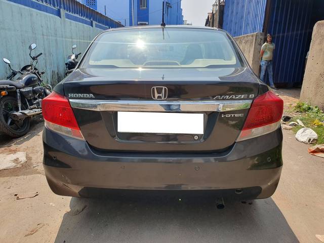 https://images10.gaadi.com/usedcar_image/4512888/original/processed_5e2c1266b12de9f153bf89853798e885.jpg?imwidth=6401