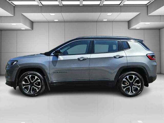 https://images10.gaadi.com/usedcar_image/4512894/original/processed_fa17097fcc3923489d61de0fafa6cb2f.jpg?imwidth=6402