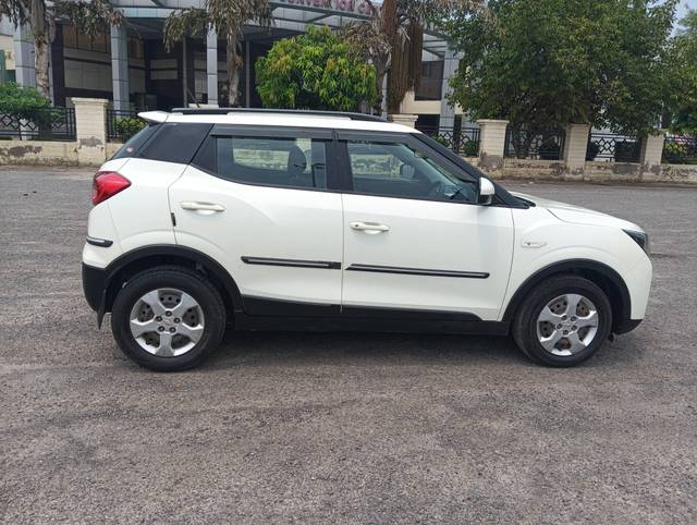 https://images10.gaadi.com/usedcar_image/4512898/original/processed_5e8229884ecf484c4741886ccacf3c74.jpg?imwidth=6401