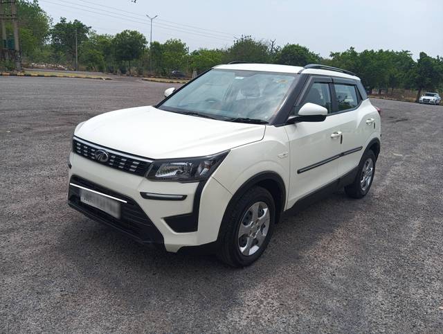 https://images10.gaadi.com/usedcar_image/4512898/original/processed_7d28cb32a7cc2bba22d7a4f133a1fc42.jpg?imwidth=6400