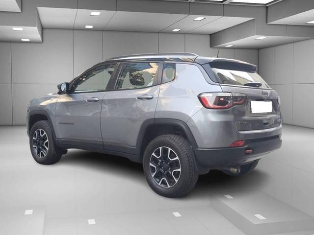 https://images10.gaadi.com/usedcar_image/4512902/original/processed_a57e4cfaab2f26cd81b85b1e340d48ad.jpg?imwidth=6402