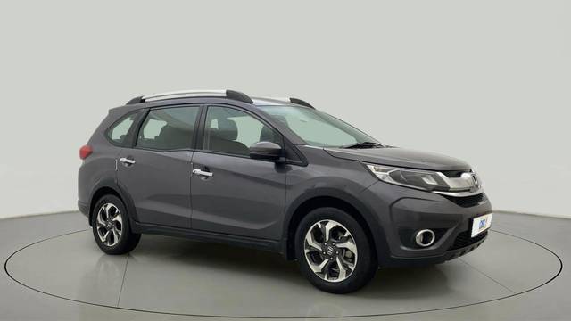 https://images10.gaadi.com/usedcar_image/4512907/original/e3699d626a76bc84a52f84ced508be06.jpg?imwidth=6400