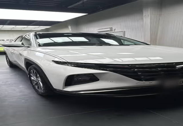 https://images10.gaadi.com/usedcar_image/4512921/original/ac144a45-9120-4a59-9520-ff7859f5d460.?imwidth=6400