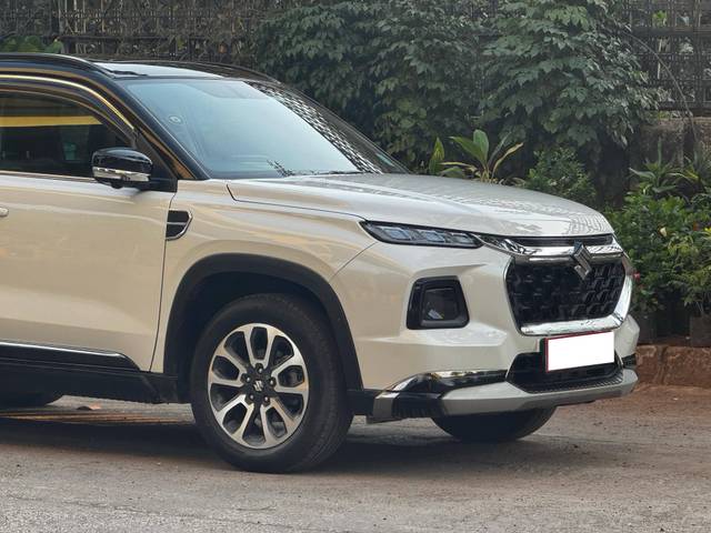 https://images10.gaadi.com/usedcar_image/4512923/original/processed_74a969b7b49565a13f32e2f7fe5a8646.jpg?imwidth=6400
