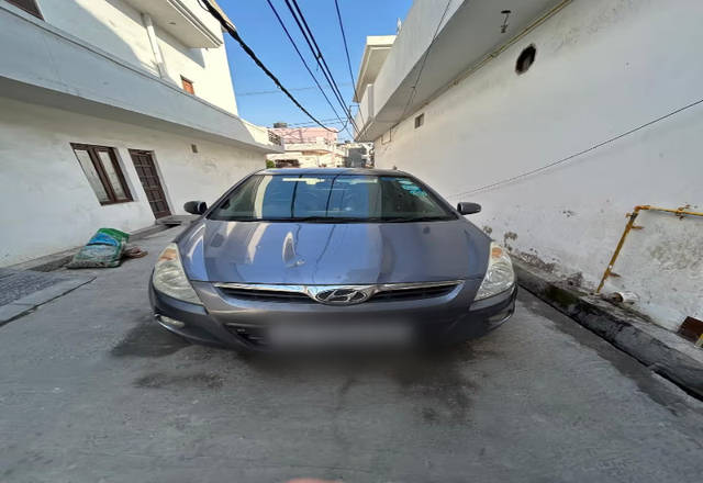 https://images10.gaadi.com/usedcar_image/4512951/original/4061fb38-d4ad-449d-b7b1-48666eb98a05.?imwidth=6401