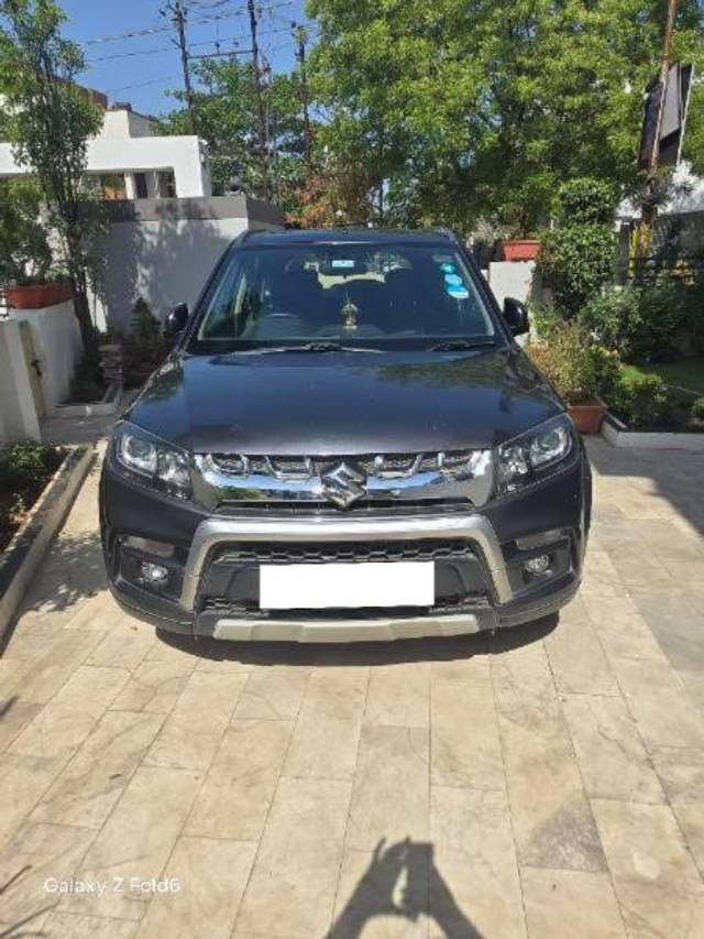 https://images10.gaadi.com/usedcar_image/4512956/original/processed_52a2ce93-a48a-426b-8045-c8570261bb30.jpg?imwidth=6400