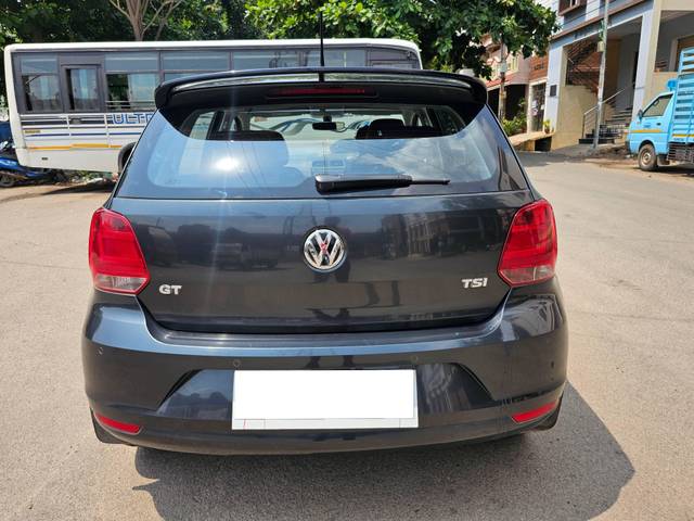 https://images10.gaadi.com/usedcar_image/4512969/original/processed_5b6be49bc321c7ba49b81924351a9221.jpg?imwidth=6402