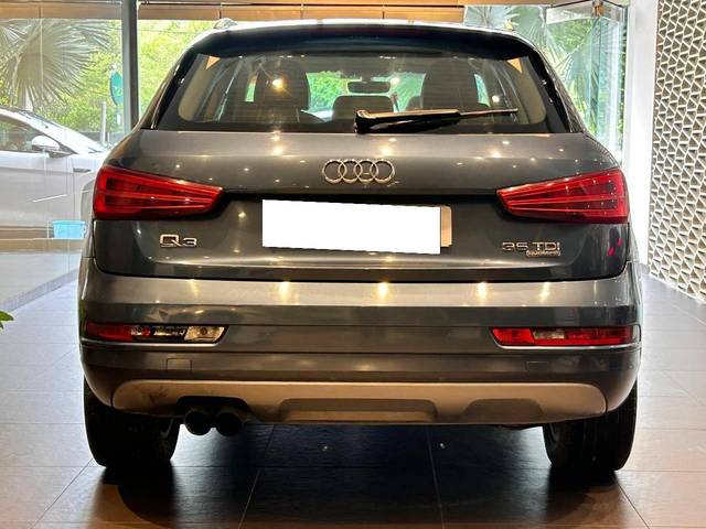 https://images10.gaadi.com/usedcar_image/4512971/original/processed_0cc851c2405669c51d019ac04fcdeb08.jpeg?imwidth=6402