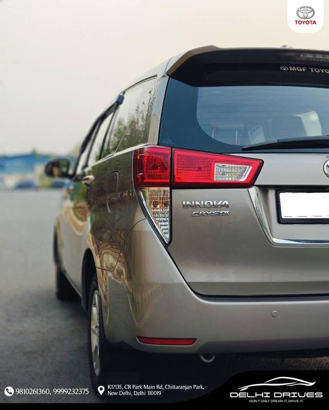 https://images10.gaadi.com/usedcar_image/4512979/original/processed_a81fc0819c0f772e0546444baa6a85ff.jpeg?imwidth=6402