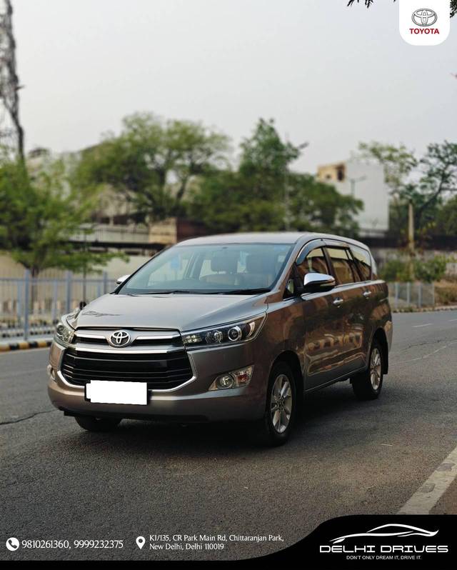 https://images10.gaadi.com/usedcar_image/4512979/original/processed_b2557b2b5379f64ebeee39e3ccd7f70c.jpeg?imwidth=6400