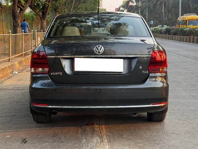 https://images10.gaadi.com/usedcar_image/4512986/original/processed_2f7131745f97b1d01cda375b9877921f.jpg?imwidth=6401