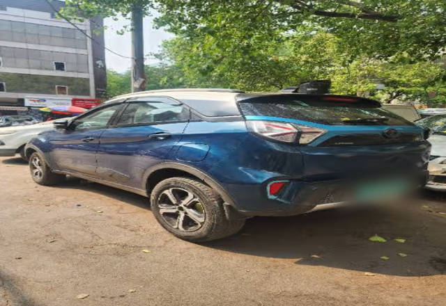 https://images10.gaadi.com/usedcar_image/4512992/original/6cf2c357-7936-4f23-a493-f022c2232833.?imwidth=6401