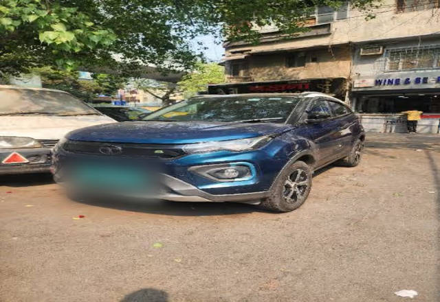https://images10.gaadi.com/usedcar_image/4512992/original/8b4598a5-a650-41d3-b3ee-b9467cf081ff.?imwidth=6400
