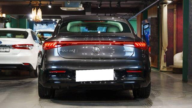 https://images10.gaadi.com/usedcar_image/4512993/original/processed_3b354632b60e92d1f1a1ba300190b144.jpg?imwidth=6401