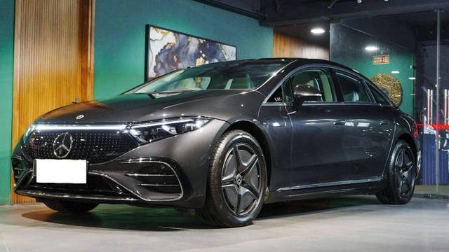 https://images10.gaadi.com/usedcar_image/4512993/original/processed_991426b3ec9ecbe806d9b3de3fb007b3.jpg?imwidth=6402
