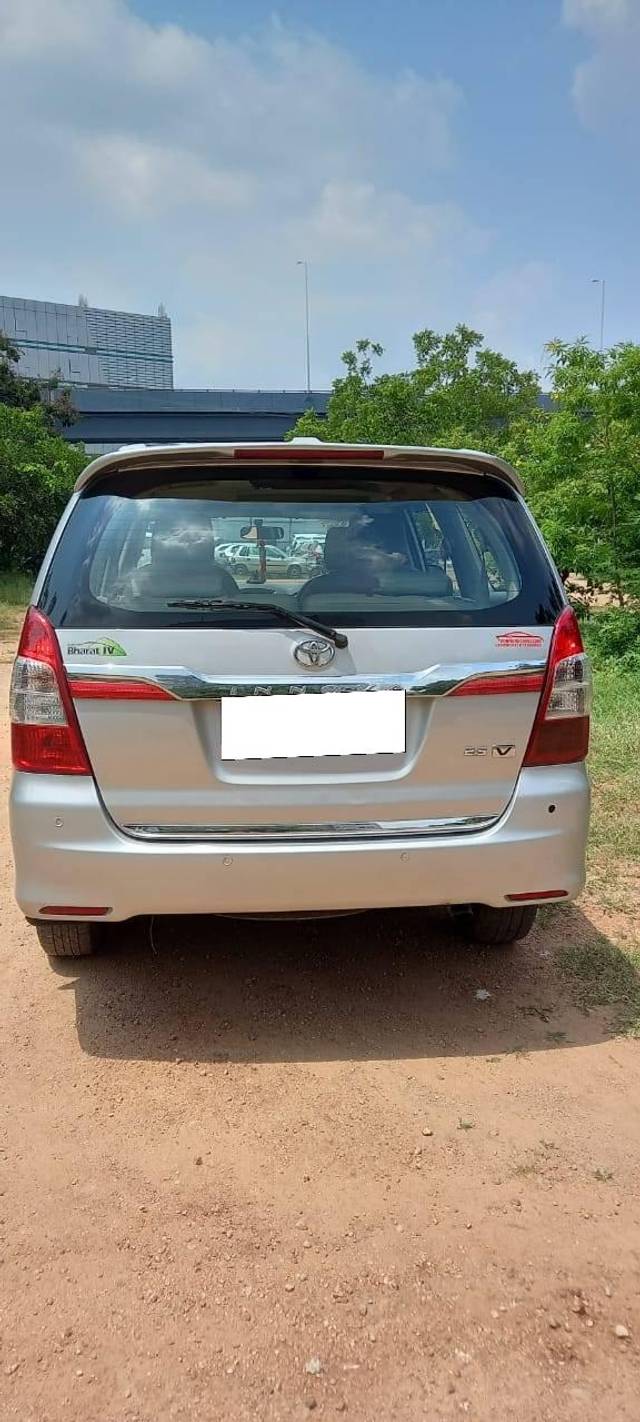 https://images10.gaadi.com/usedcar_image/4512994/original/processed_406e03f89ce9ea38f880d4b46288e0e2.jpg?imwidth=6401