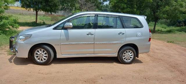 https://images10.gaadi.com/usedcar_image/4512994/original/processed_ded92cb650744998ff5dfd5ac546dfa6.jpg?imwidth=6402