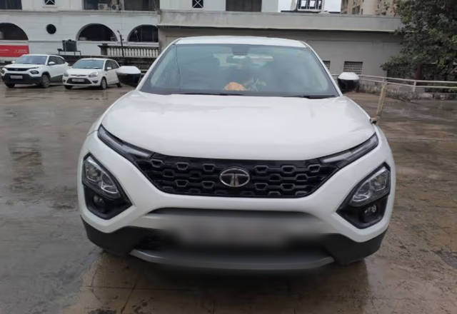 https://images10.gaadi.com/usedcar_image/4513007/original/e1b1e6a9-b9fc-4dfa-8803-2aa5adf775dd.?imwidth=6400