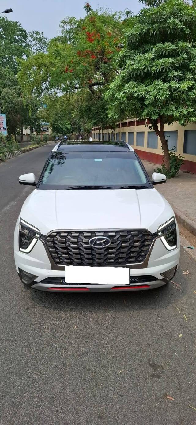 https://images10.gaadi.com/usedcar_image/4513020/original/processed_e27596375e5ec85dc00555c54601ad39.jpg?imwidth=6400