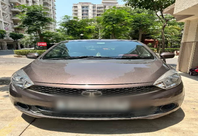 https://images10.gaadi.com/usedcar_image/4513033/original/7961724c-bbd3-4756-af05-6d363625bd70.?imwidth=6400
