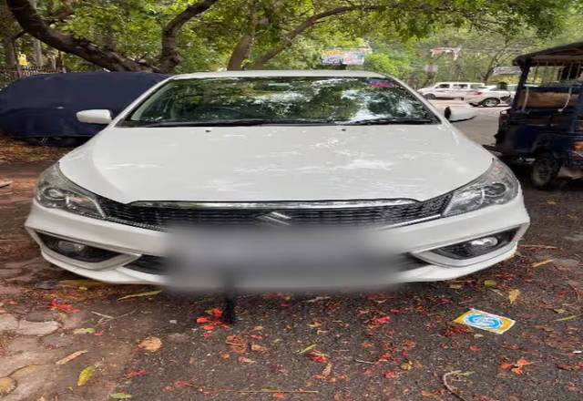 https://images10.gaadi.com/usedcar_image/4513039/original/3eca0daf-fe88-45cb-8cf4-11f984c13030.?imwidth=6400