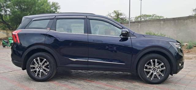 https://images10.gaadi.com/usedcar_image/4513042/original/processed_fef2b343b8b487fa6db94590b7e7c7b7.jpg?imwidth=6401