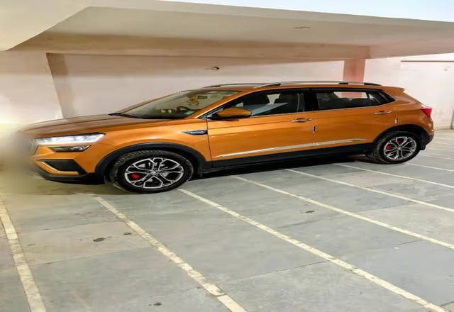 https://images10.gaadi.com/usedcar_image/4513060/original/e8601781-ad5b-45af-bf7f-1f213360c20a.?imwidth=6400