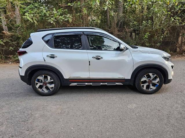 https://images10.gaadi.com/usedcar_image/4513085/original/processed_4d085ae4b34cf36f0d00abbbc25cd0b1.jpg?imwidth=6401