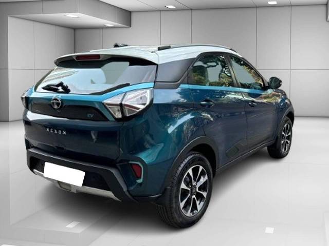 https://images10.gaadi.com/usedcar_image/4513100/original/processed_5c37355eaddf89ac31beed34c1d1f657.jpg?imwidth=6402