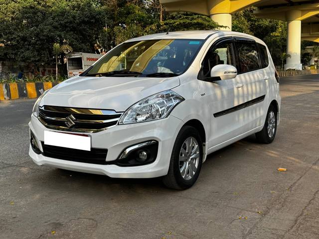 https://images10.gaadi.com/usedcar_image/4513102/original/processed_e0e0b204c8782b854f086230d59fa7a2.jpg?imwidth=6402