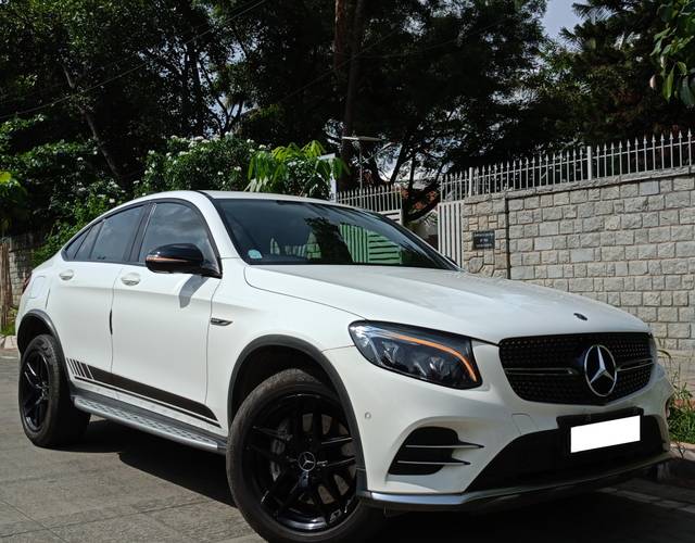 https://images10.gaadi.com/usedcar_image/4513107/original/processed_cde00d5e14b40ccfbfd81f319f4e1920.jpeg?imwidth=6400